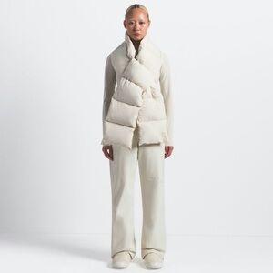 THE NORTH FACE X SKIMS Nuptse Scarf In Bone